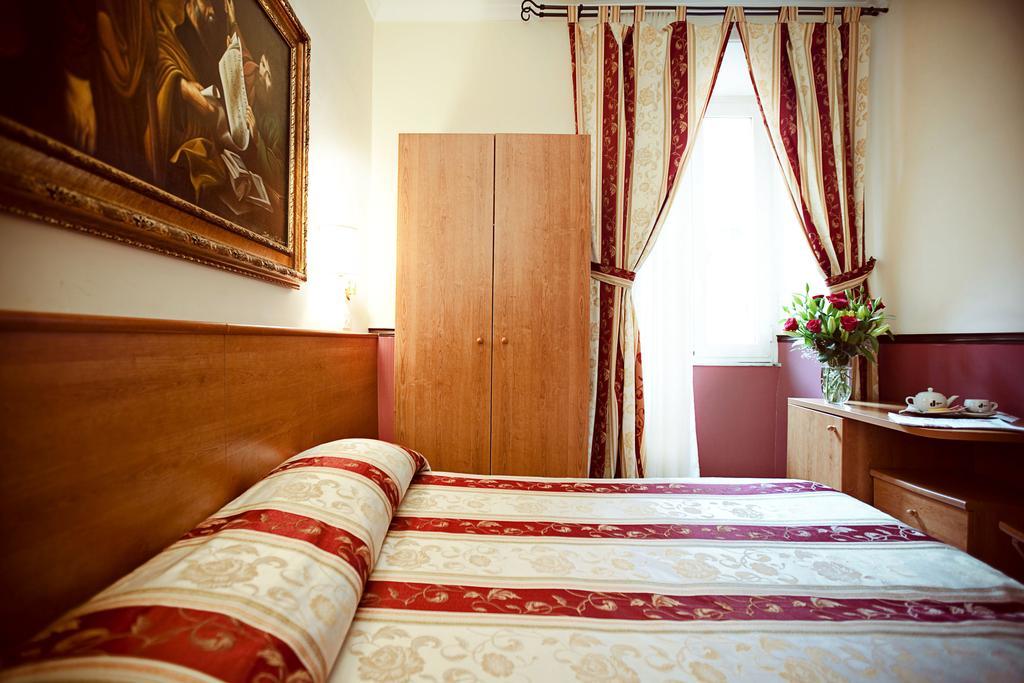 Hotel Saturnia Roma Habitación foto